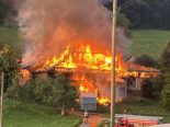 Oberbalm BE: Bauernhaus und Stall in Vollbrand