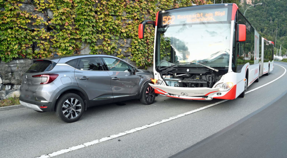 Weggis LU: Verletzte bei Unfall zwischen Auto und Linienbus