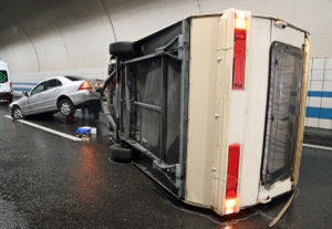 Eich LU: Zwei Verletzte bei Kollision auf Autobahn A2