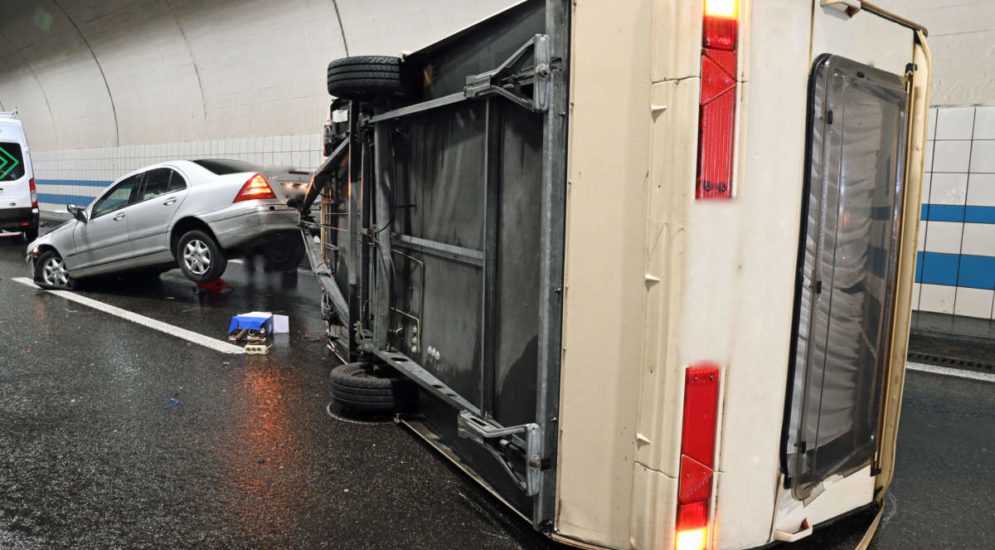 Eich LU: Zwei Verletzte bei Kollision auf Autobahn A2