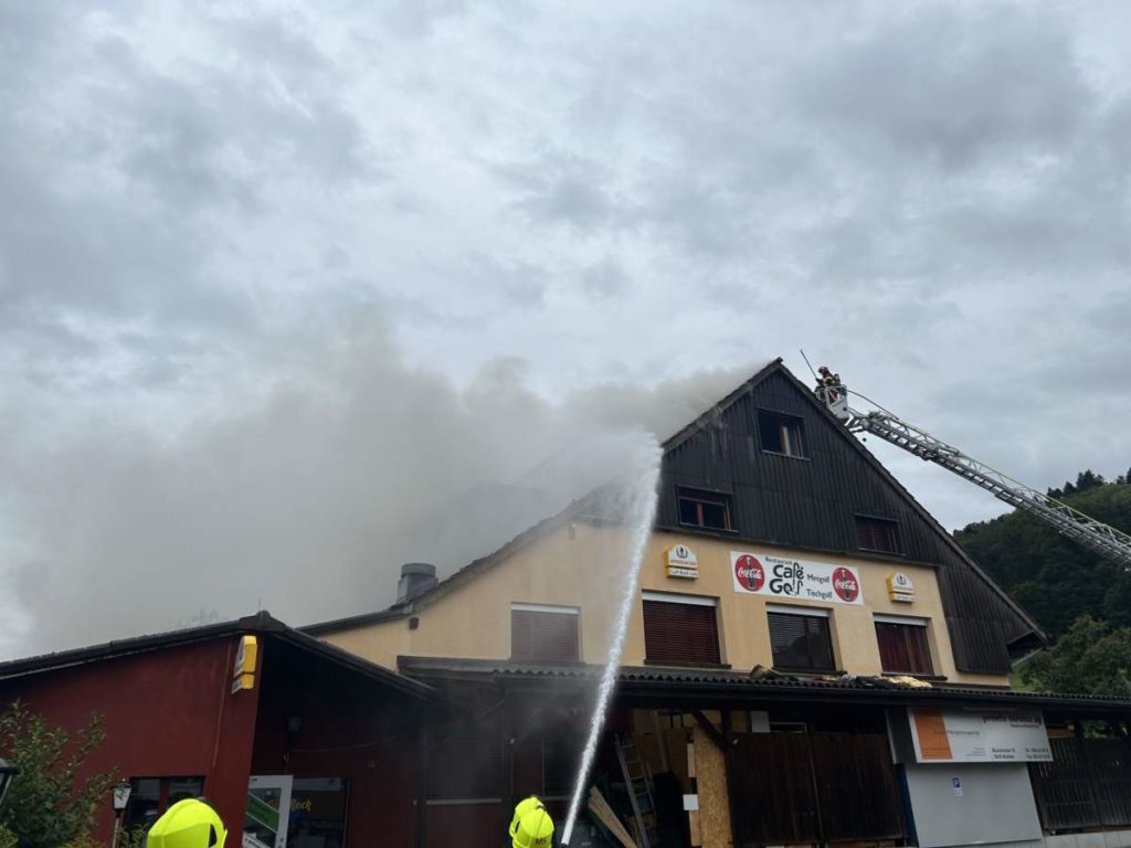 Brennendes Restaurant in Waltenschwil AG