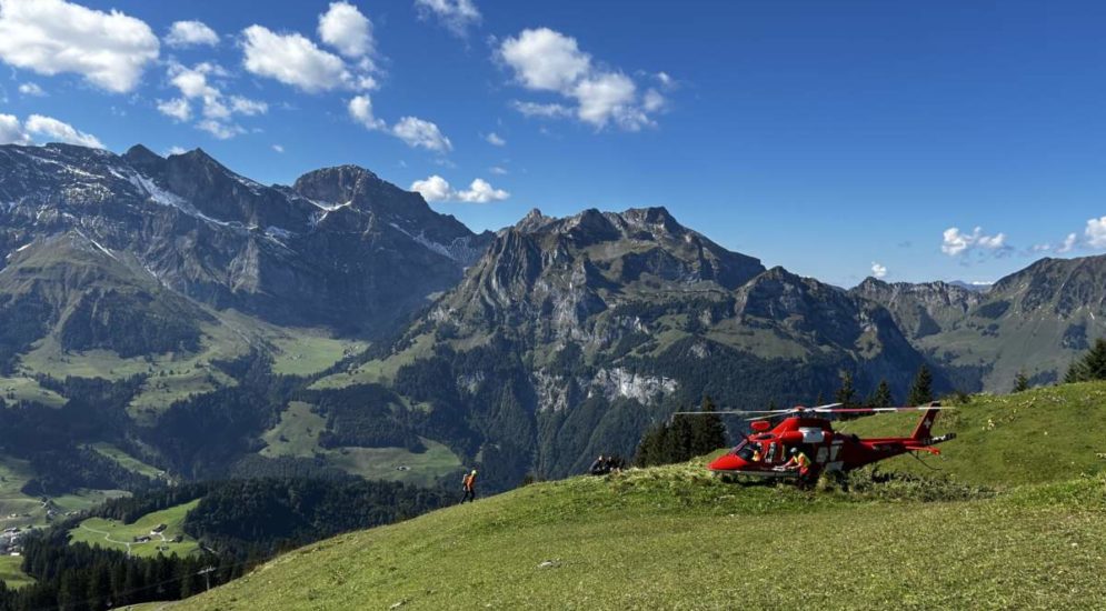 Schwerer Gleitschirmunfall in Engelberg (OW): Zwei Verletzte