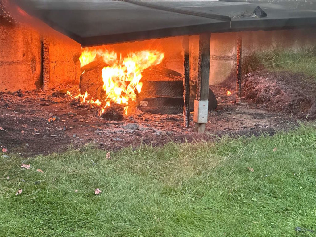 Brand eines Mähroboters beim Sportplatz in Sennwald (SG)