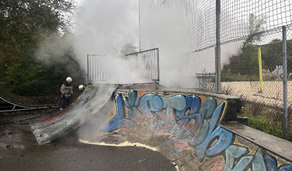 Brand einer Holzrampe in Liestal (BL) - Zeugen gesucht