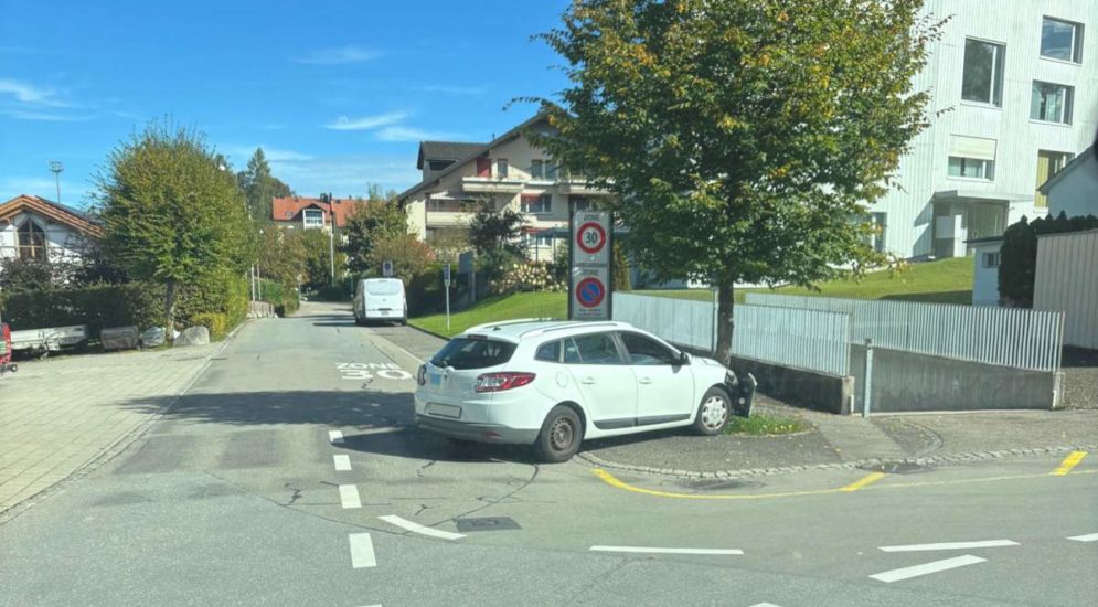 Auto auf Kreuzung