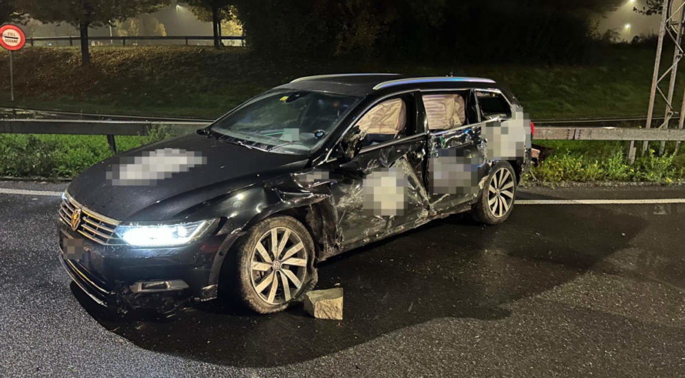 Kreuzlingen (TG): alkoholisierter Fahrer verletzt sich bei Unfall