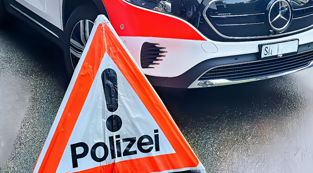 Schwerer Unfall in Wassen (UR): Motorradfahrer und Sozia verletzt