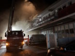 Uznach (SG): Brand in Autogarage und Büro – Ermittlungen laufen