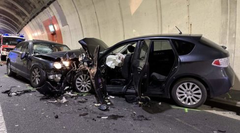 Brunnen (SZ): Schwerer Unfall im Mositunnel mit fünf Verletzten