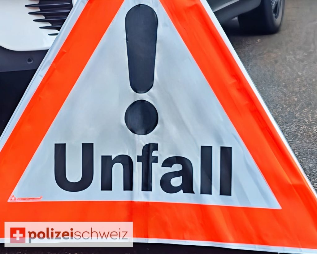 Unfall auf A1: Stau zwischen Lenzburg und Mägenwil