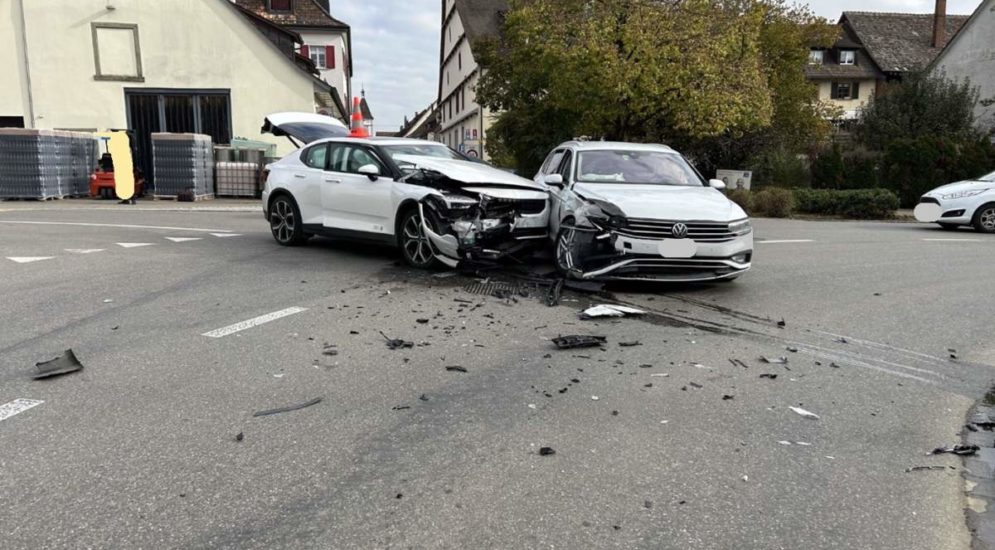 Neunkirch SH: Vortrittsmissachtung führt zu Unfall