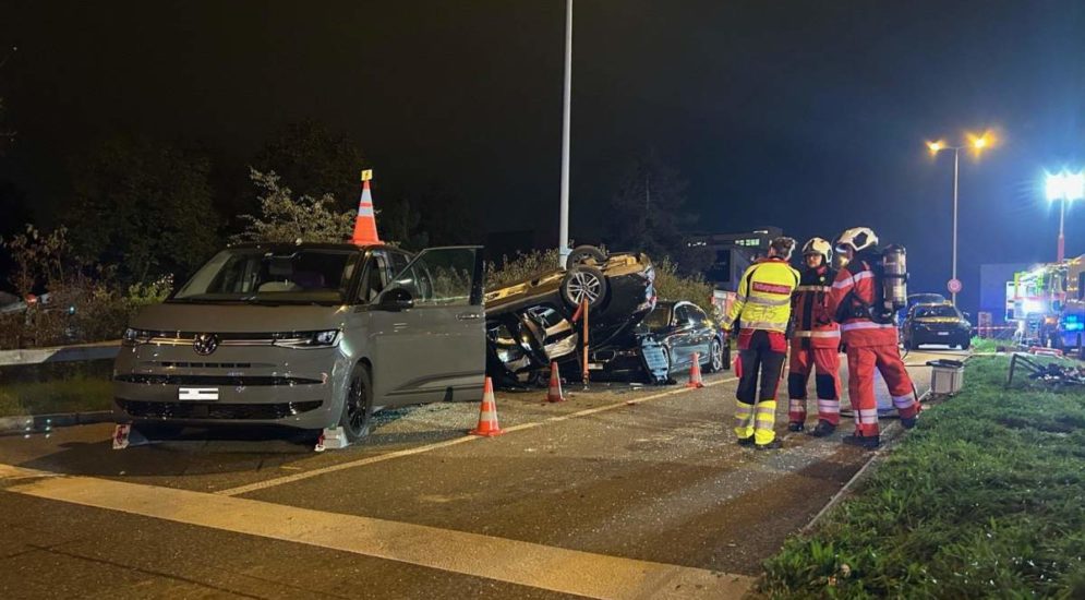 Unfall in Regensdorf (ZH): 3 Kinder und 3 Erwachsene verletzt