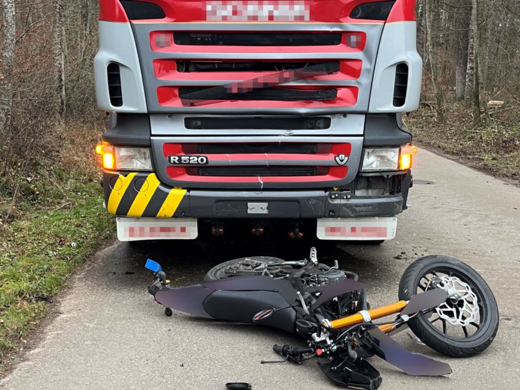 Wäldi TG: Frontal Unfall mit LKW - Schwerverletzter