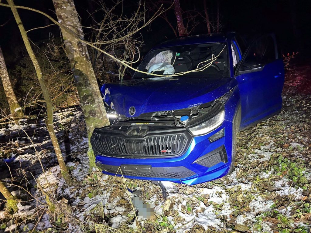 Merenschwand AG: Betrunkener Lenker prallt gegen Baum – was nun?