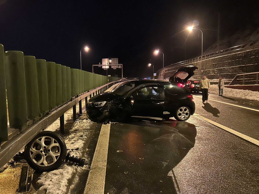 Unfälle Obwalden: Loppertunnel über eine Stunde gesperrt