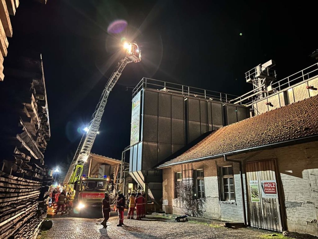 Unterstammheim ZH: Sägerei-Brand – Sachschaden über 100'000 Franken