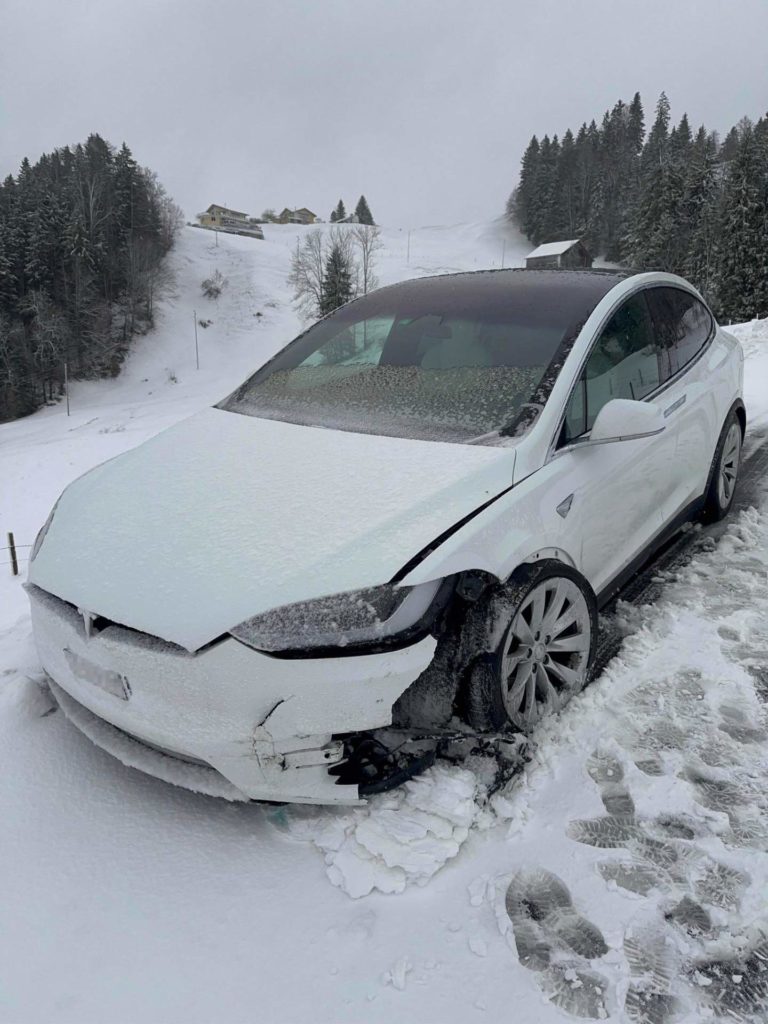 Rickenbach SZ: Winterchaos sorgt für zahlreiche Verkehrsunfälle