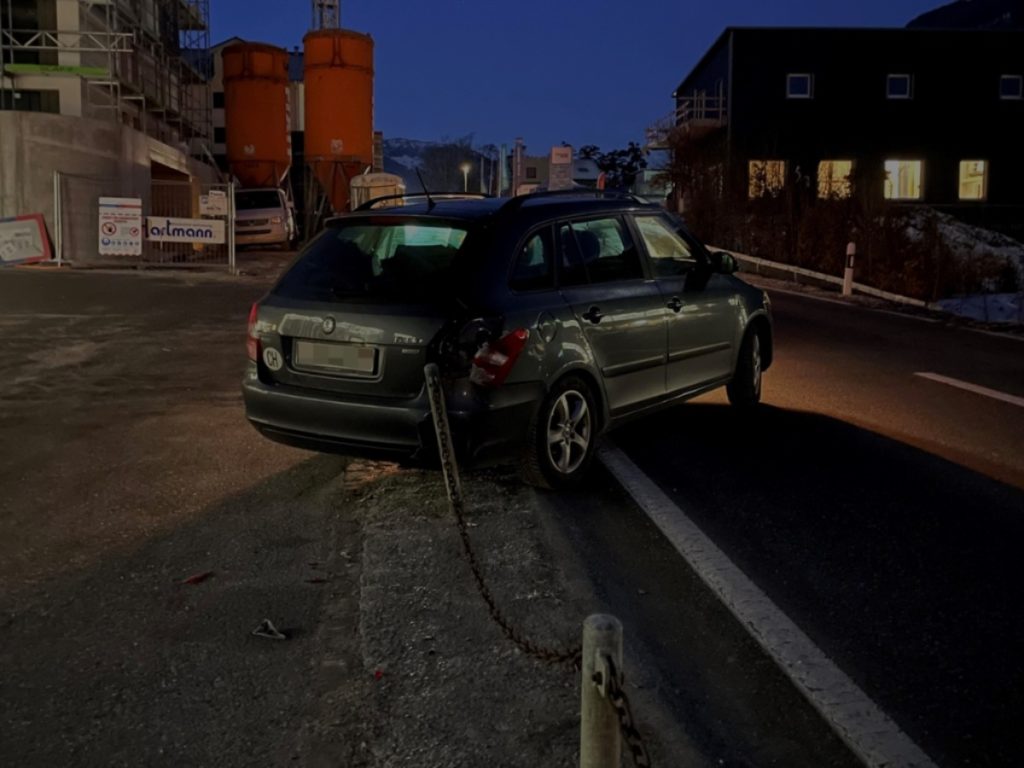 Führerloses Auto auf Strasse