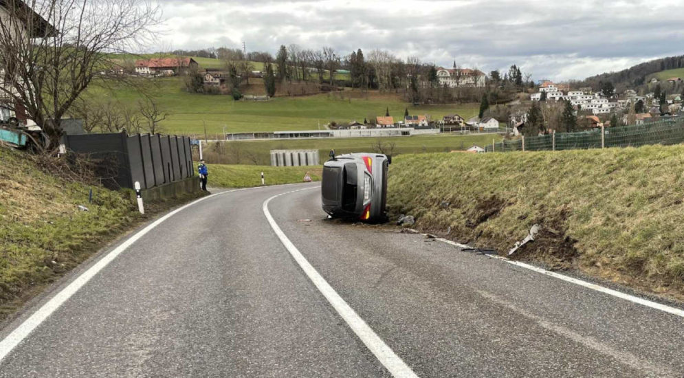 Cormagens FR: Lenker gerät bei Unfall ins Schleudern