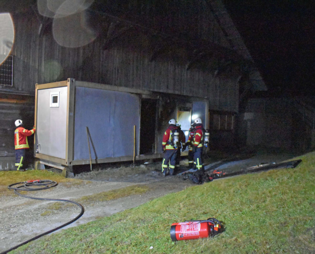 Luthern LU: Frau nach Brand mit Rettungshelikopter ins Spital geflogen