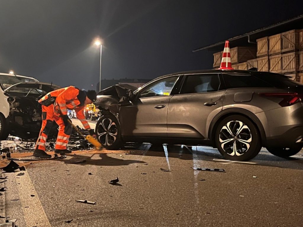 Unfallstelle in Weiach ZH