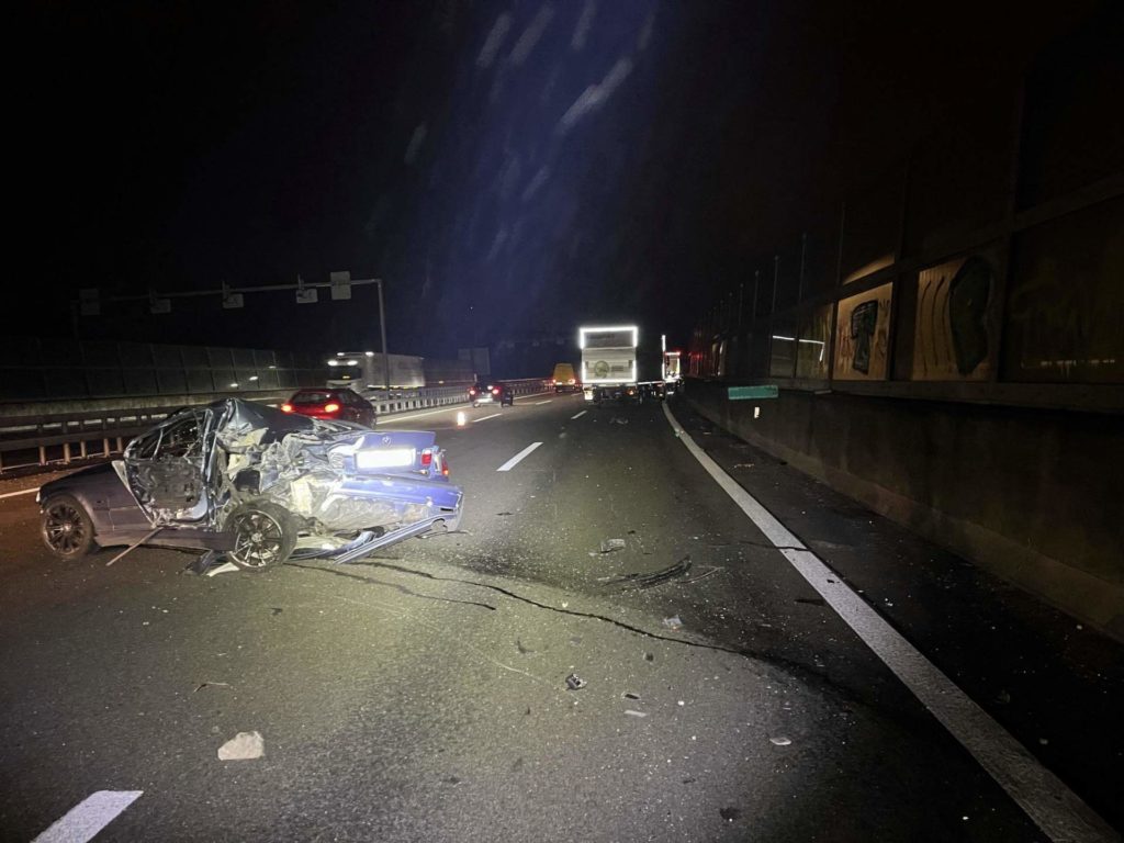 Wettingen AG: Schrecklicher Unfall mit Pannenfahrzeug auf A1