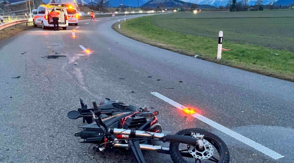 Diepoldsau SG: Motorradfahrer (17) stürzt bei Unfall in Rechtskurve