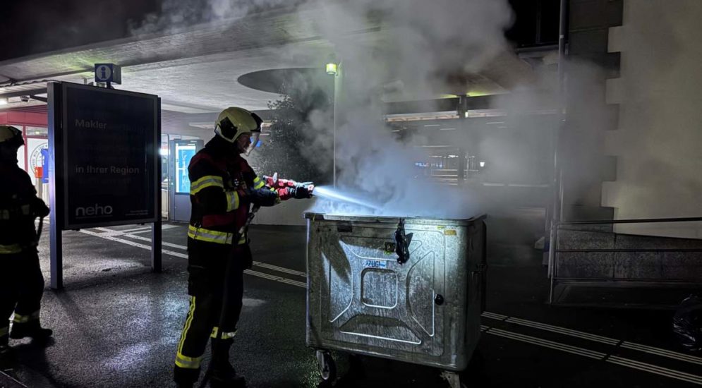 Cham: Zuger Polizei erhält Notruf wegen Brandstifter