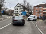 Neuhausen am Rheinfall SH: Gestresster Lenker verursacht Unfall